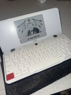 Astrohaus Astr1 Freewrite Traveler Word Processor Smart Typewriter With Felt Snap Sleeve