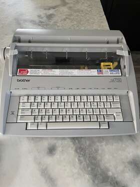 Gx-7550 Brother Correctronic Daisy Wheel Electronic Dictionary Typewriter