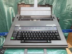 J63919505 Brother Compactronic 300m Electronic Typewriter With Cover Working