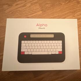 Af-01-bwr Freewrite Alpha Word Processor Digital Typewriter With Carrying Case Af-01-bwr Freewrite Alpha Word Processor Digital Typewriter With Carrying Case