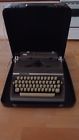 Gabriele 35 Triumph Vintage Grundig Typewriter
