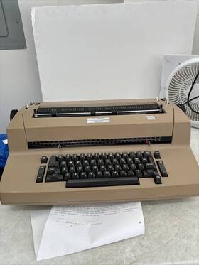 126766-1 Ibm Vintage Correcting Selectric Ii Type Writer Fully Functional