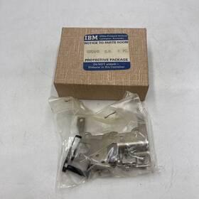 1272949 Ibm Nos Selectric Escapement Pawl /backspace Bracket Part #