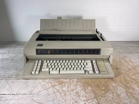 Ibm 5541 Wheelwriter 5 Electonic Typewriter - Read Description
