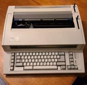 6781-024 Ibm Wheelwriter 1000 By Lexmark.w/manual.new Orator.very Good 6781-024 Ibm Wheelwriter 1000 By Lexmark.w/manual.new Orator.very Good