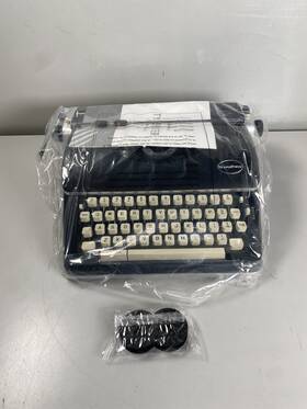 Maplefield 810088270017 Vintage Manual Tactile Portable Typewriter Keyboard - Black