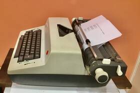 Olympia Sge35 Olympia-werke Ag Electric Typewriter German Heavy Duty Carbon Film Ribbon