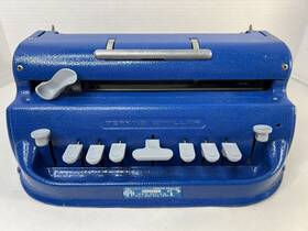 000670 Perkins School For The Blind Braille Typewriter Brailler Aph Light Touch 000670 Perkins School For The Blind Braille Typewriter Brailler Aph Light Touch
