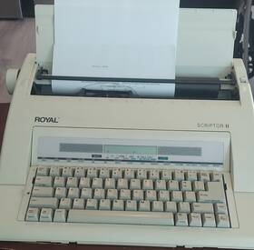 Royal 76300096 Scriptor Ii Alpha Electronic Typewriter Word Processor