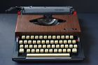 Royal Fleetwood Typewriter Works Well Am Radio Made In Japan