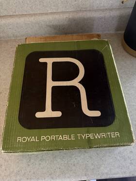 Royal P105b Mercury Portable Typewriter Pica Keyboard With Ribbon And Manual