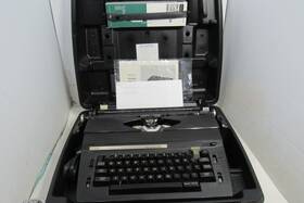 Sears 268-53530 Vintage Black The Corrector Electric Typewriter 268.53530 In Case