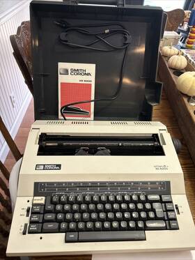 Smith Corona 371671686849 Xe 6000 Electric Portable Typewriter - Tested Works Great