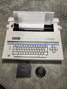 Pwp-100 Smith Corona Pwp 100 Typewriter Fully Tested On Paper