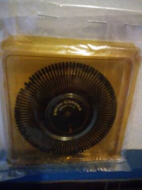 Wp90 Smith Corona Daisy Print Wheel Script Model