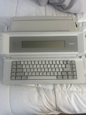 26-3950 Tandy Vintage Portable Wordprocessor Wp-100 Model No. Works