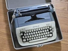 Royal 890 1960S Carrying Case Vintage Needs New Ribbon. Fixed Price $99.99.