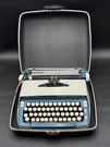 Vintage Smith-corona Clipper Seventy Deluxe Manual Typewriter With Carry Case. Fixed Price $116.98.