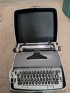 Scm Smith Corona Electra 210 Automatic Electric Typewriter W/hard Case Tested. Fixed Price $59.99.