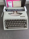 Vtg 1955 Royal Caravan Portable Typewriter W/ Hard Carrying Case & Manual New!. Fixed Price $125.00.