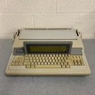 Panasonic KX-E500B Electronic Typewriter W/ Screen. Fixed Price $199.99.
