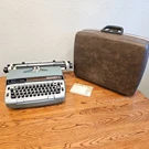 Vintage Smith Corona Electra 220 Automatic Electric Typewriter W/ Case- Green!. Fixed Price $119.99.