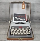 Vtg 1960'S Royal Futura 800 Manual Two Tone Gray Typewriter W/ Case, Key&. Fixed Price $104.99.