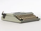 Silver Reed 7200 Ultra Portable Typewriter With Hard Case Made In Japan. Fixed Price $122.00.