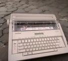Brother Electronic Word Processing Typewriter AX-500 Needs Service For Parts. Fixed Price $20.00.