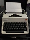Olympia SM9 1972 Qwertz Keyboard With Case, Fully Functional 4402607. Fixed Price $200.00.