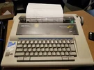 Vintage Smith Corona 400 Typewriter Spell Right Electric Dictionary NA0HH. Fixed Price $50.00.