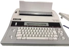 Smith Corona Typewriter Xd 7600 Electric Spell-right Dictionary Word Processing. Fixed Price $55.00.