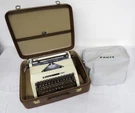 Early 1960'S Swedish Facit 1620 Manual Typewriter In Orig Leather Case Off White. Fixed Price $119.95.
