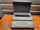 Smith-corona Sl 105 Electric Typewriter Spell-right Ii Dictionary 1988. Fixed Price $42.24.