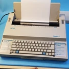 Royal Signet 10 Prospell Electronic Professional Performance Typewriter Tested. Fixed Price $69.95.